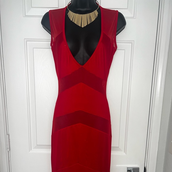 Red Evening Gown Size M - Picture 3 of 9